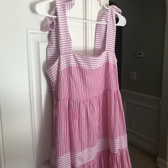 New: Mable Pink and White Tiered Maxi Dress. Smocked Back. Size Large - Picture 4 of 15